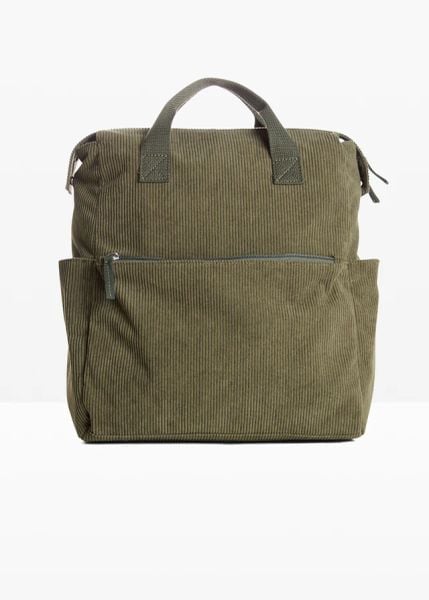 Plecak o sztruksowym wyglądzie. Zielone plecaki damskie bonprix, bez wzorów, ze skóry. Za 114.99 zł.