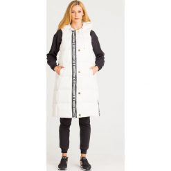 KAMIZELKA PUCHOWA Armani Exchange. Białe kamizelki damskie Armani Exchange, m, z puchu. Za 1,449.00 zł.