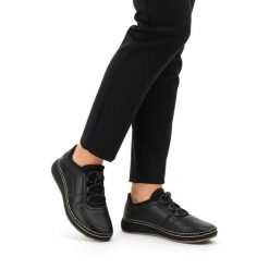 Półbuty damskie Rieker, naturalna skóra licowa,wsuwane i na lekkim koturnie, czarne, 50960-00. Czarne czółenka damskie Rieker, bez wzorów, ze skóry, bez obcasa, na koturnie. Za 349.00 zł.