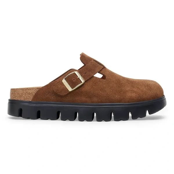 BIRKENSTOCK Boston Chunky LEVE Dark Tea/Black Klapki damskie. Brązowe klapki damskie Birkenstock, bez wzorów, z dzianiny, bez obcasa, na platformie. Za 499.99 zł.