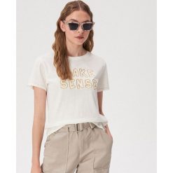 T-shirt z haftowanym napisem - Kremowy. Białe t-shirty damskie Sinsay, l, bez wzorów, bez kołnierzyka. Za 19.99 zł.