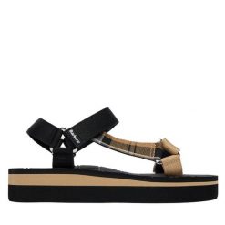 Sandały Barbour. Brązowe sandały damskie Barbour, bez wzorów, bez obcasa, na płaskiej podeszwie. Za 269.99 zł.