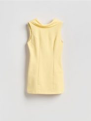 Sukienka mini z wiązaniem - jasnożółty. Żółte sukienki damskie Reserved, na co dzień, l, bez wzorów, z bawełny, bez kołnierzyka, bez ramiączek, mini, proste. Za 149.99 zł.