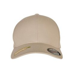 Czapka Z Daszkiem Z Poliestru Z Recyklingu. Brązowe czapki z daszkiem damskie FLEXFIT, bez wzorów. Za 85.99 zł.