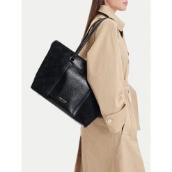 Torebka Nine West. Czarne torebki klasyczne damskie Nine West, bez wzorów, bez dodatków. Za 229.99 zł.
