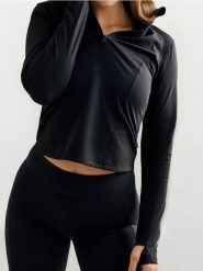 Bluzka sportowa Gym Hard - czarny. Czarne bluzki sportowe damskie Sinsay, l, bez kołnierzyka, bez ramiączek. Za 35.99 zł.