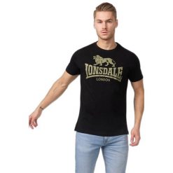 T-shirt o klasycznym kroju Lonsdale Logo. Czarne t-shirty męskie Lonsdale, bez wzorów, z bawełny, bez kołnierzyka. Za 112.00 zł.
