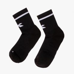Skarpetki męskie DIADORA SOCKS. Czarne skarpetki męskie Diadora, bez wzorów. Za 15.99 zł.