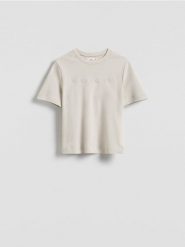 T-shirt z haftowanym napisem - beżowy. Brązowe t-shirty damskie Reserved, l, bez wzorów, z bawełny, bez kołnierzyka. Za 49.99 zł.