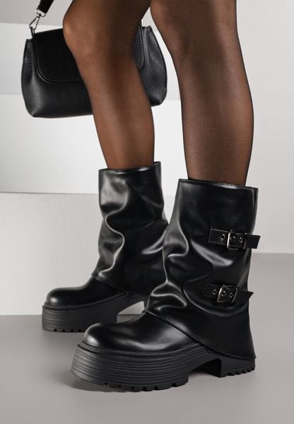 Czarne Botki Biker Vices z Wywiniętą Cholewką Platformą i Klamrami Reinila. Czarne botki damskie Renee, z jeansu, rockowe, bez obcasa, na platformie, bez zapięcia. Za 179.99 zł.