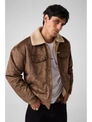 Guess Jeans Kurtka przejściowa 184123 Brązowy Classic Fit. Brązowe kurtki męskie Guess Jeans, m, z aplikacjami, z jeansu, bez kaptura. Za 739.99 zł.