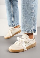 Beżowe Sneakersy Typu Kultowe Tenisówki z Ozdobną Odpinaną Kokardą Korilinda. Brązowe trampki i tenisówki damskie Renee, bez wzorów, z jeansu. Za 89.99 zł.