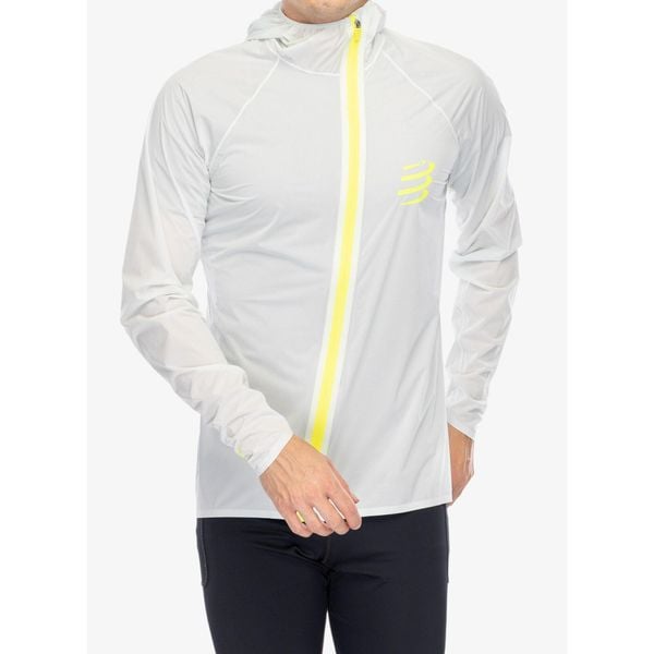 Kurtka do biegania męska Compressport Hurricane Waterproof 10/10 Jacket. Białe kurtki treningowe męskie Compressport, m, bez wzorów, do biegania. Za 571.99 zł.