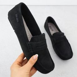 Skórzane mokasyny damskie zamszowe czarne Big Star RR274948. Czarne mokasyny damskie Big Star, ze skóry. Za 279.99 zł.