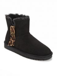 ISLAND BOOT Botki zimowe "Koria" w kolorze czarnym rozmiar: 38. Czarne botki damskie Island Boot, na zimę, bez obcasa, bez zapięcia. Za 145.60 zł.