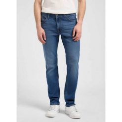 MESKIE SPODNIE JEANSOWE LEE DAREN ZIP FLY CARSON 112372614. Spodnie materiałowe męskie Lee, bez wzorów, z jeansu. Za 219.99 zł.