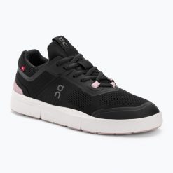 Buty damskie On The Roger Spin. Białe obuwie do biegania damskie On. Za 499.99 zł.