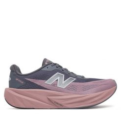 Buty do biegania New Balance. Czerwone obuwie do biegania damskie New Balance. Za 699.99 zł.