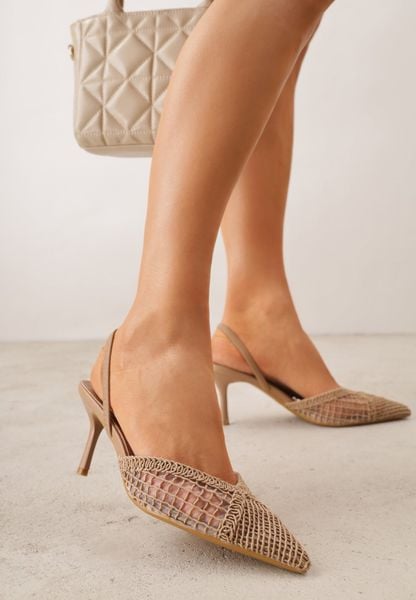 Ciemnobeżowe Szpilki VICES Ozdobione Siateczką Coraerial. Brązowe szpilki Renee, bez wzorów, z jeansu, bez obcasa. Za 99.99 zł.