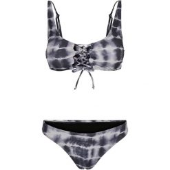 Bikini damskie Urban Classics lace up tie dye. Białe bikini damskie Urban Classics, bez wzorów. Za 147.30 zł.
