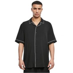 Koszula do gry w kręgle Urban Classics. Czarne koszule męskie Urban Classics, m, bez wzorów, z materiału, bez kołnierzyka, bez ramiączek. Za 147.30 zł.