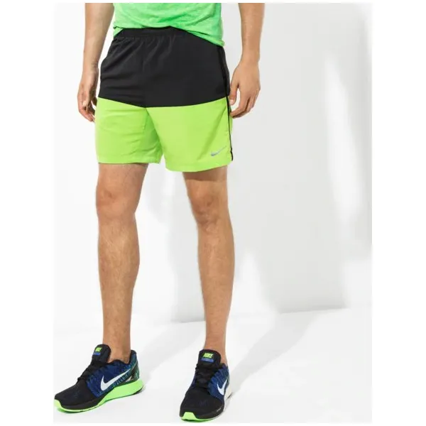 Nike Szorty 7 Distance Short , czarny, rozmiar XXL. Czarne szorty męskie Nike, bez wzorów, z materiału, sportowe. W wyprzedaży za 89.99 zł.