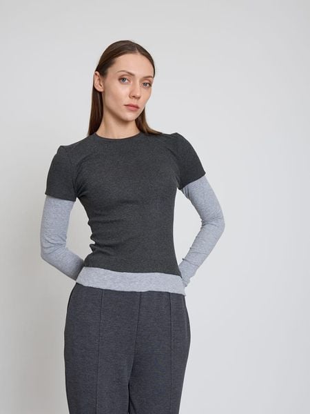 BGN Koszulka w kolorze szarym rozmiar: 36. Szare bluzki damskie BGN, bez wzorów, bez kołnierzyka. Za 78.99 zł.