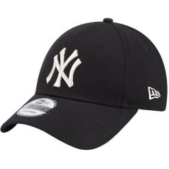 Czapka z daszkiem damska New York Yankees 940 Metallic Logo Cap. Czarne czapki z daszkiem damskie New Era, bez wzorów, z bawełny. Za 163.00 zł.