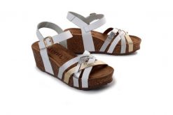 YOKONO BARI-264 NAP MULTI PLATA, sandały damskie. Białe sandały damskie Yokono, bez wzorów, ze skóry, bez obcasa, na koturnie. Za 269.90 zł.