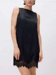 Satynowa sukienka z koronką - czarny. Czarne sukienki damskie Reserved, na co dzień, l, bez wzorów, z koronki, bez kołnierzyka, bez ramiączek, proste. Za 129.99 zł.