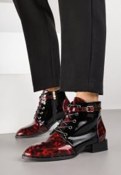 Czarno-Czerwone Botki Vices Zdobione Klamerką Gelisa. Czarne botki damskie Born2be, z jeansu, eleganckie, bez obcasa, na płaskiej podeszwie, bez zapięcia. Za 119.99 zł.