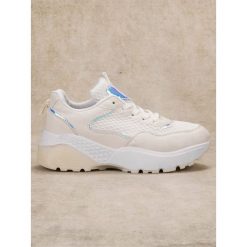 SHELOVET białe Damskie Buty Sportowe. Białe buty sportowe na co dzień damskie SHELOVET, bez wzorów. Za 75.90 zł.