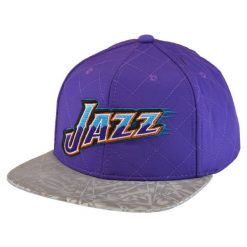Czapka z daszkiem Mitchell & Ness NBA Diamond Base Snapback HWC -UJAYYPPPPURP. Fioletowe czapki męskie Mitchell & Ness, bez wzorów, sportowe. Za 89.00 zł.