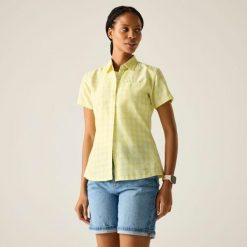 Koszula damska Regatta Mindano VIII. Żółte koszule damskie Regatta, bez wzorów, sportowe, bez kołnierzyka, bez ramiączek. W wyprzedaży za 109.99 zł.