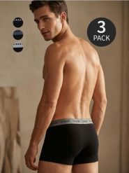 Bawełniane bokserki 3 pack - czarny. Czarne bokserki męskie Sinsay, bez wzorów, z bawełny. Za 29.99 zł.