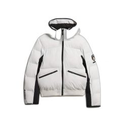 Damska kurtka z kapturem Superdry. Białe kurtki damskie Superdry., na zimę, bez wzorów, z puchu, z kapturem. W wyprzedaży za 977.70 zł.