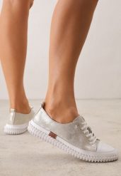 Złote Tenisówki ze Skóry Naturalnej z Metalicznym Połyskiem Lamisa. Żółte trampki i tenisówki damskie Born2be, bez wzorów, z dzianiny. Za 199.99 zł.