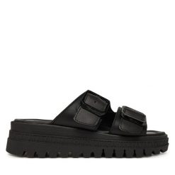Klapki Tamaris. Czarne klapki damskie Tamaris, bez wzorów, bez obcasa. Za 259.99 zł.
