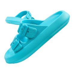 Klapki CMP Belem Slipper 3Q90646 L915 niebieskie. Niebieskie klapki damskie bez wzorów, z gumy, bez obcasa. Za 190.76 zł.