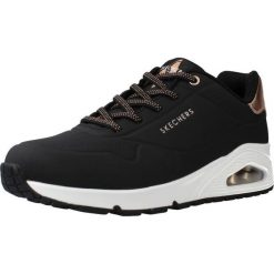 Tenisówki Skechers Model Shimmer Away Kolor Czarny. Czarne trampki i tenisówki damskie Skechers, bez wzorów, z gumy. Za 425.00 zł.