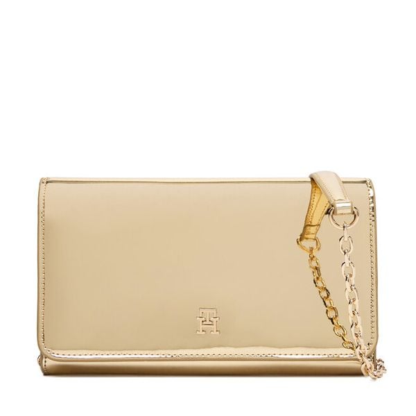 Torebka Tommy Hilfiger. Żółte torebki klasyczne damskie Tommy Hilfiger, bez wzorów, wizytowe, bez kołnierzyka, bez ramiączek. Za 289.99 zł.