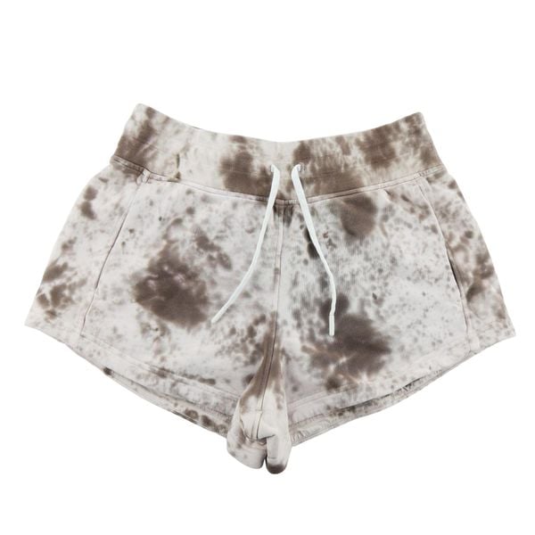 Lululemon szorty damskie Inner Glow z wysokim stanem. Czerwone spodenki sportowe damskie LULULEMON, bez wzorów, eleganckie, z podwyższonym stanem. Za 106.46 zł.