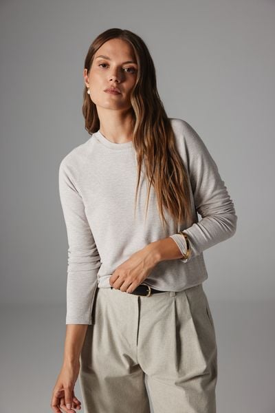 BLUZKA LOTOS PIASKOWY MELANŻ M - Flawless. Bluzki damskie Flawless, m, bez wzorów, z dzianiny, klasyczne, bez kołnierzyka, bez ramiączek. Za 267.00 zł.