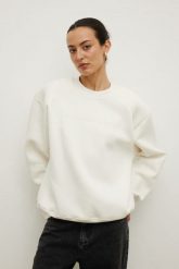 Klasyczna bluza z HAFTEM w kolorze CREAM- NOEL. Bluzy bez kaptura damskie Marsala, m, z bawełny. Za 339.90 zł.