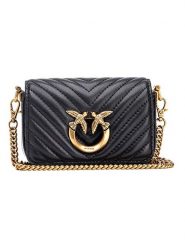 Pinko Skórzana torebka w kolorze czarnym - 13 x 8 x 5 cm rozmiar: onesize. Czarne torebki klasyczne damskie Pinko, bez wzorów, z materiału, pikowane, bez dodatków. Za 834.60 zł.