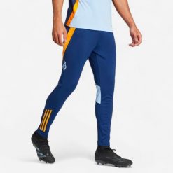 Spodnie piłkarskie ADIDAS Real Madryt sezon 24/25. Spodnie sportowe damskie Adidas, xl, z dresówki, na fitness i siłownię. Za 179.99 zł.