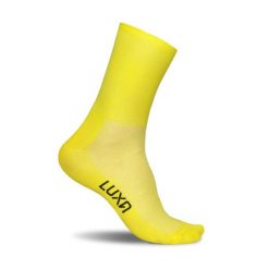 Skarpetki Rowerowe Unisex Luxa Classic. Czerwone skarpetki damskie LUXA, bez wzorów, z materiału. Za 49.90 zł.
