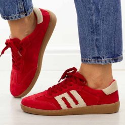 Czerwone skórzane półbuty damskie Filippo Dp7549/26. Czerwone półbuty damskie Filippo, bez wzorów, z jeansu, biznesowe, bez obcasa, na płaskiej podeszwie. Za 239.00 zł.