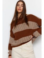 Trendyol Sweter w kolorze jasnobrązowym rozmiar: M. Brązowe swetry klasyczne damskie Trendyol, m, bez kołnierzyka. Za 122.09 zł.