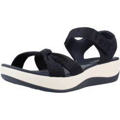 Sandały CLARKS ARLA SHORE Niebieski. Niebieskie sandały damskie Clarks, bez wzorów, z syntetyku, bez obcasa. Za 132.99 zł.